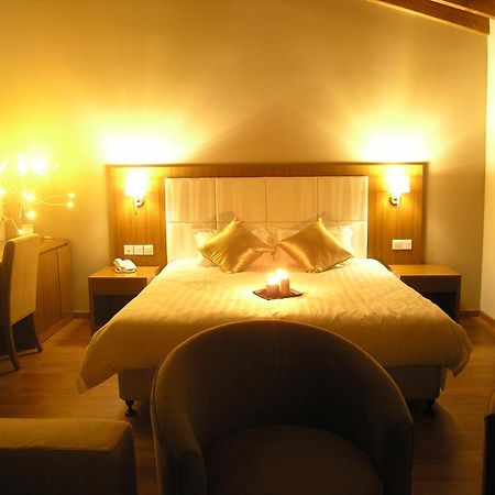 Livadia Hotel Kyperounta Exterior photo