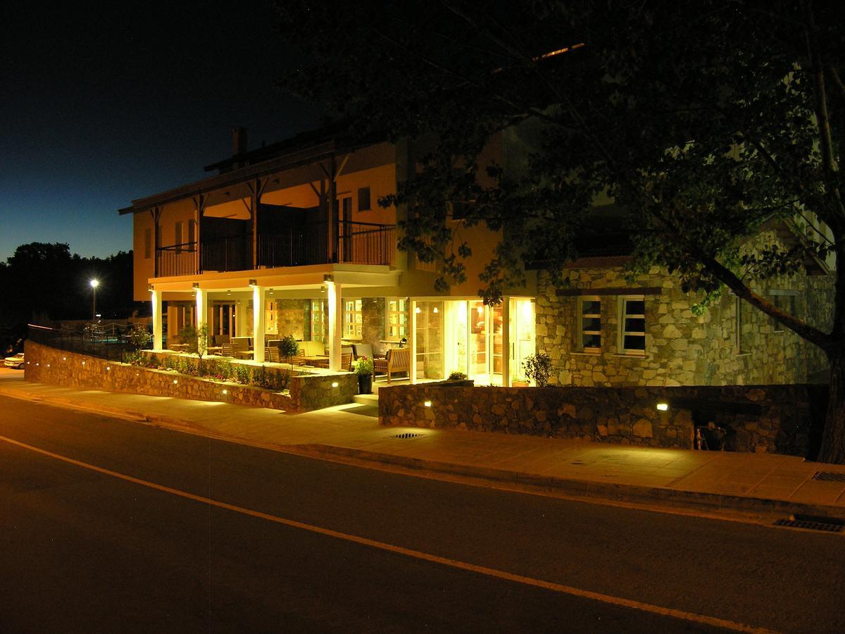 Livadia Hotel Kyperounta Exterior photo